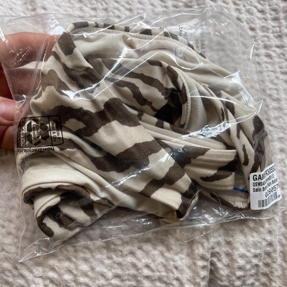 Good American Satin Better Zebra Bikini Bottoms NWT, Size 2 - Picture 6 of 7